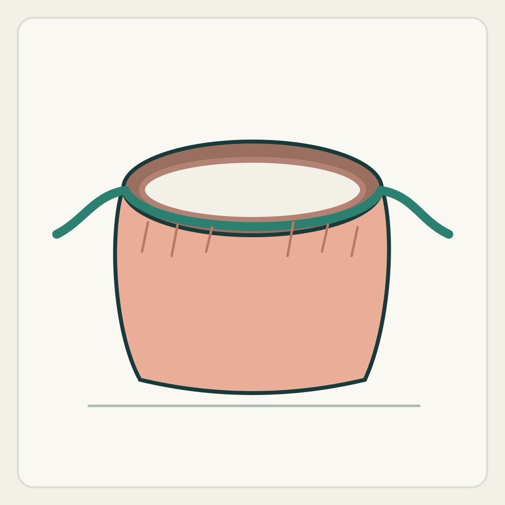 MiniMax H3 drawstring prompt: gather one pouch opening without changing its body