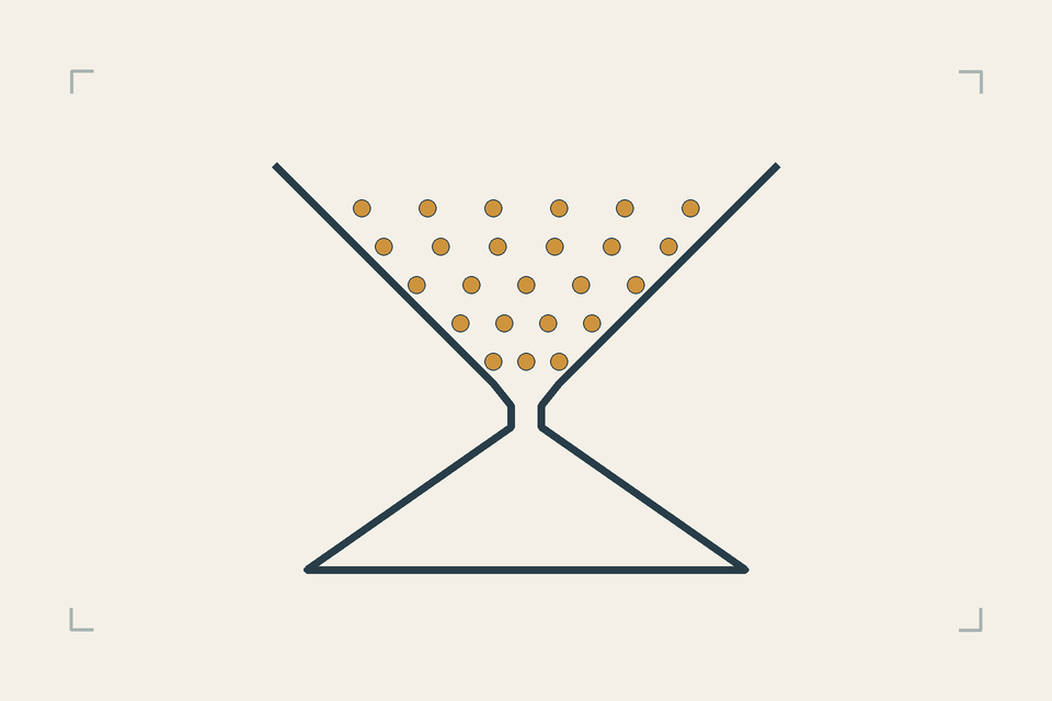 Hourglass animation prompt: drain the upper bed through one neck into a growing pile